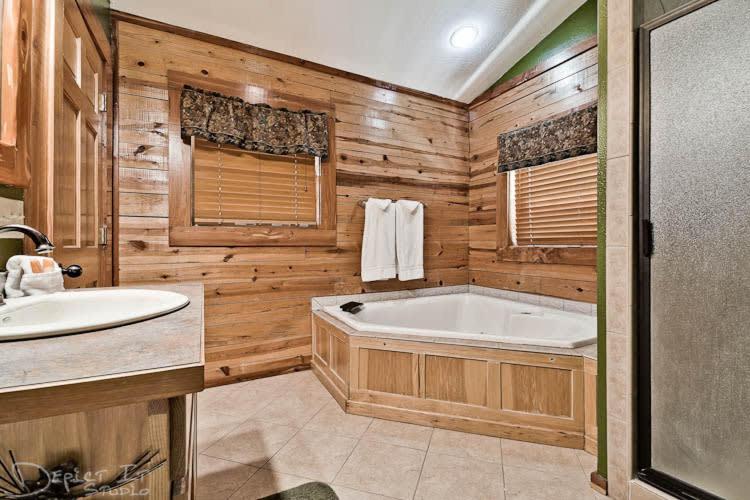 Secluded Cabin In The Woods! 1 Story Villa Eureka Springs Buitenkant foto